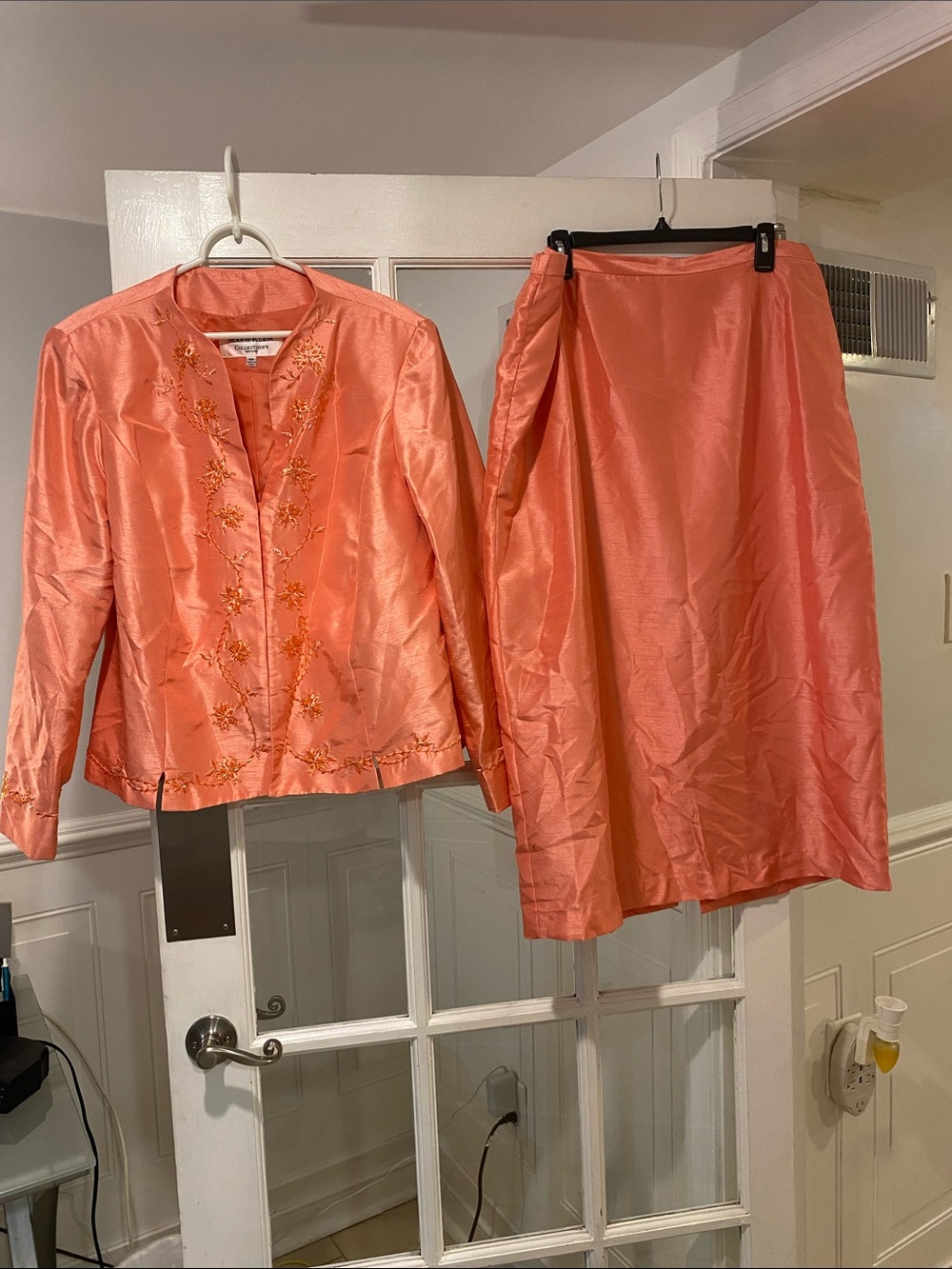 Maxie Klein size 28W Skirt Suit good condition